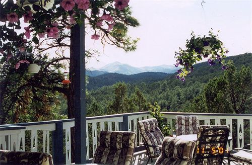 רואידוסו Swiss Chalet Inn מראה חיצוני תמונה