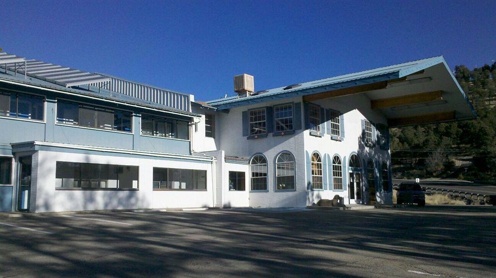 רואידוסו Swiss Chalet Inn מראה חיצוני תמונה